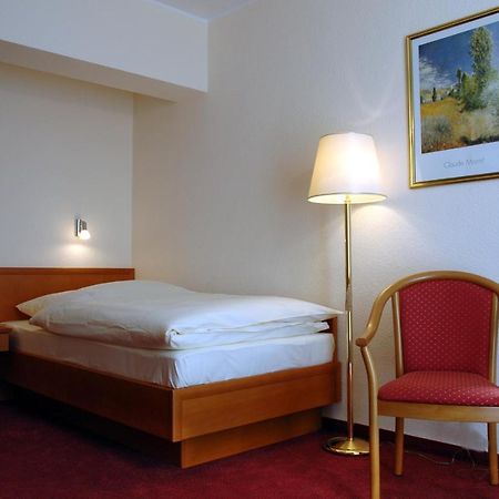 Altstadthotel-ไรเนอ ภายนอก รูปภาพ