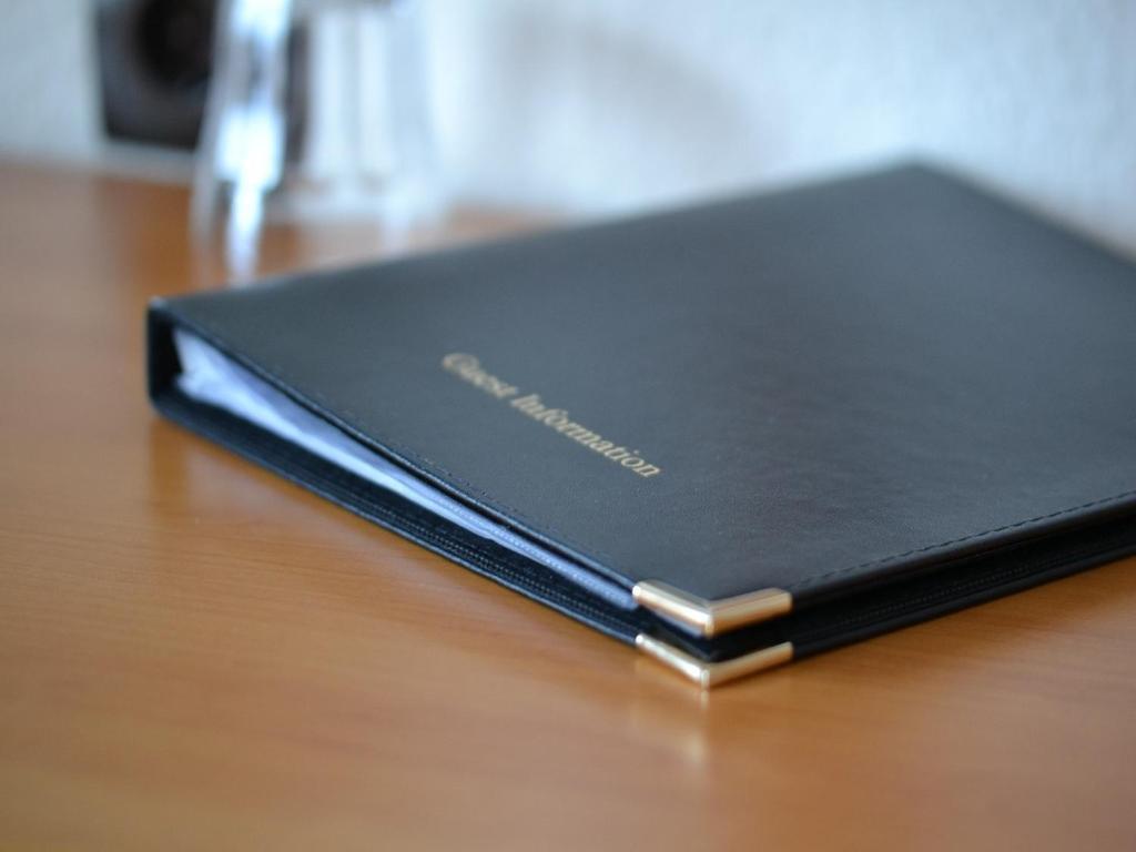 Altstadthotel-ไรเนอ ภายนอก รูปภาพ